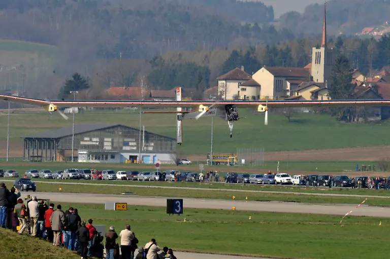 Switzerland-Solar-Adventure-LAU202-jpg896335062099563265