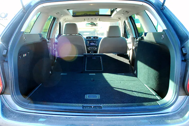 Vergleich-Golf-Megane-Kombi-04-03-2010-10-43-51