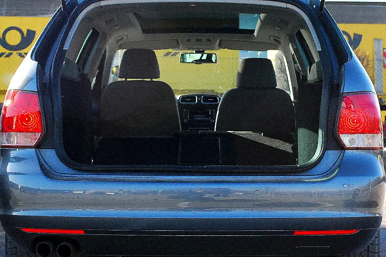 Vergleich-Golf-Megane-Kombi-04-03-2010-10-43-09