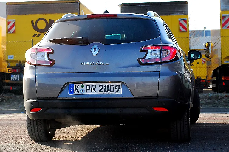 Vergleich-Golf-Megane-Kombi-04-03-2010-10-36-09