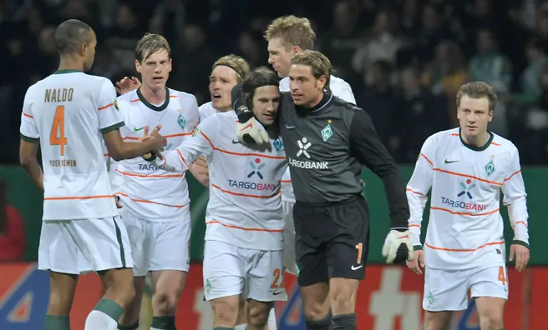 2q0m3655-jpg498200623537902439