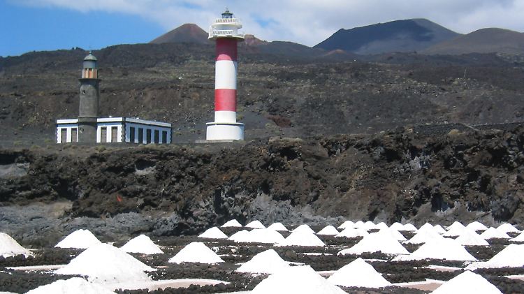 Das riecht nach Urlaub: Meersalzgewinnung auf La Palma, Kanaren.