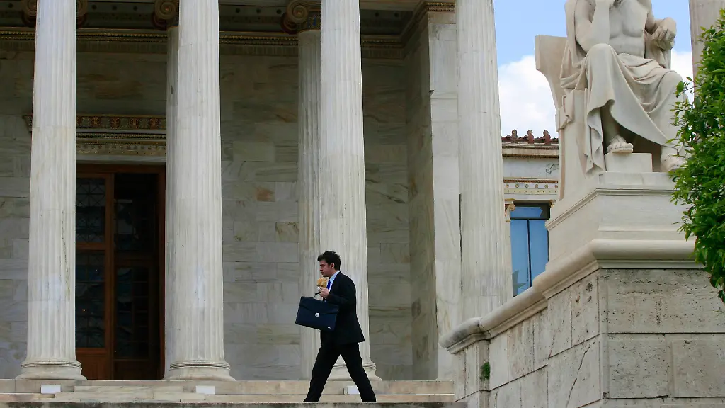 2010-03-16T113105Z-01-ATH01-RTRMDNP-3-EUROGROUP-GREECE-JPG2503973244073037678