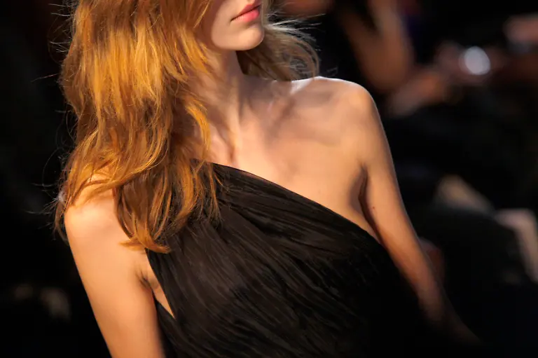 FRANCE-FASHION-ENA101-jpg6160875568284139269