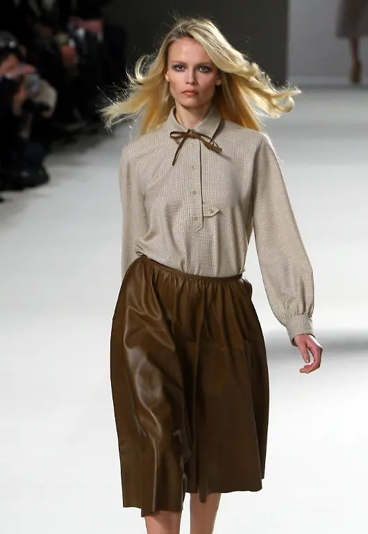 FRANCE-FASHION-REB101-jpg5698949316228394108