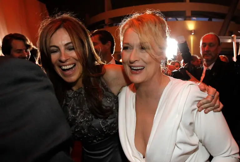 2010-03-08T081321Z-01-OSC813-RTRMDNP-3-OSCARS-JPG7956530154154637383