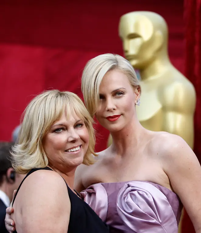 2010-03-08T005527Z-01-OSC236-RTRMDNP-3-OSCARS-JPG9031006856047072256