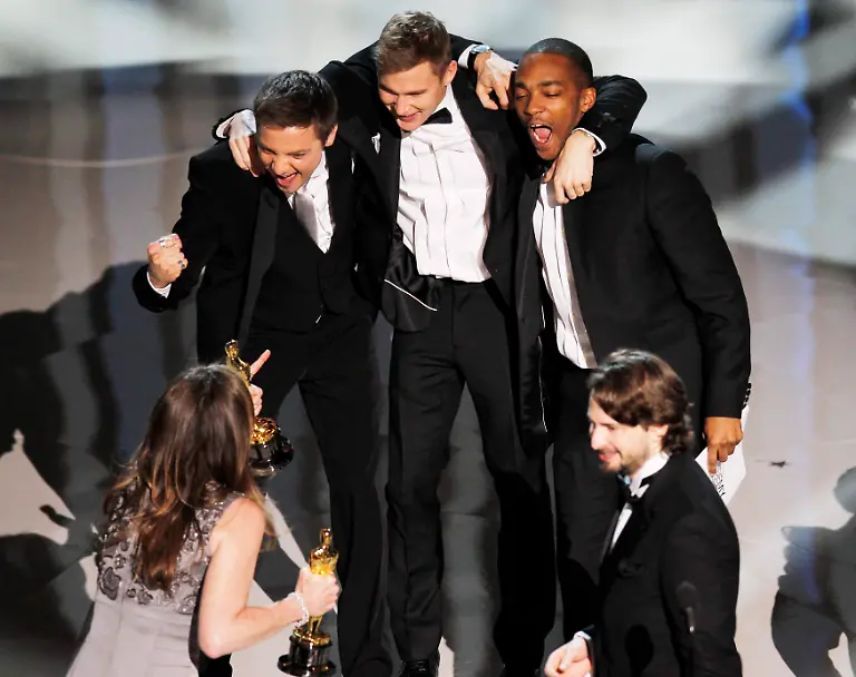 2010-03-08T051637Z-01-OSC765-RTRMDNP-3-OSCARS-JPG676246808018191881