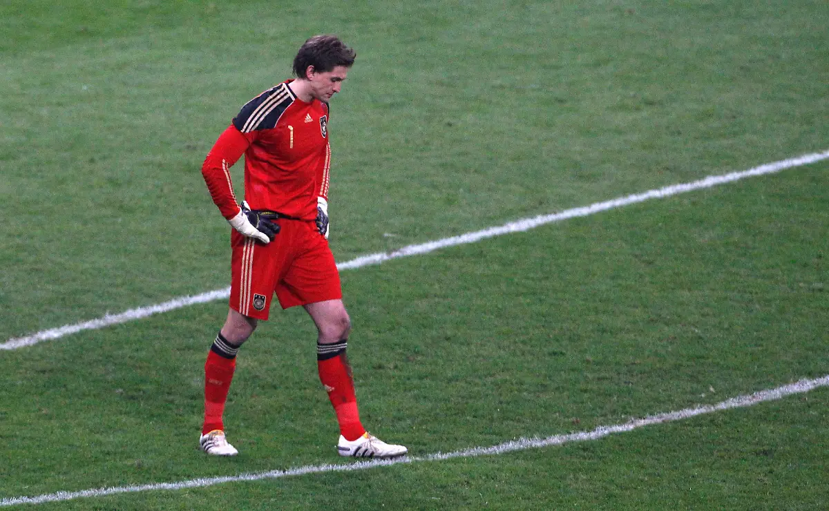 2010-03-03T210126Z-01-REH29-RTRMDNP-3-SOCCER-GERMANY-JPG5233652585926186982