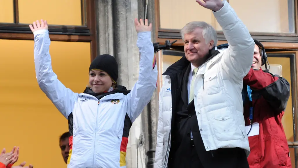 2pmh5652-jpg2308074937726565593