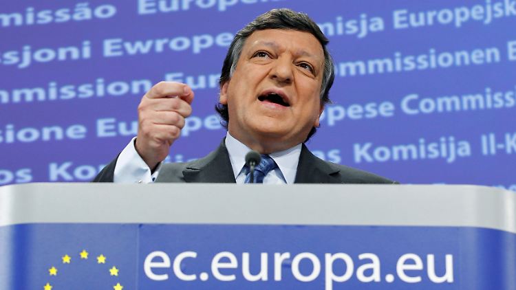 EU-Kommissionspräsident Barroso fordert größeren Rettungsschirm.