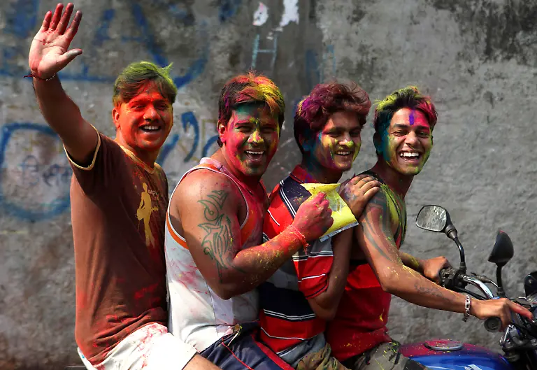 APTOPIX-India-Hindu-Festival-DEL162-jpg7118035991278788587