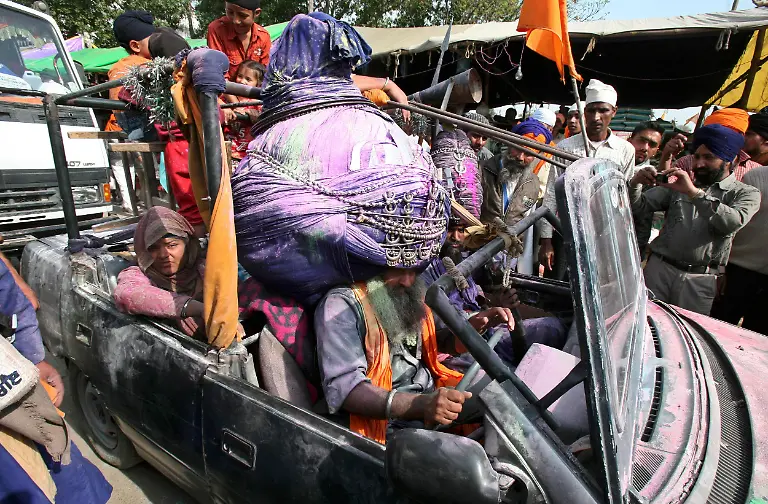 DEL11-INDIA-0301-11-JPG130885104496516301