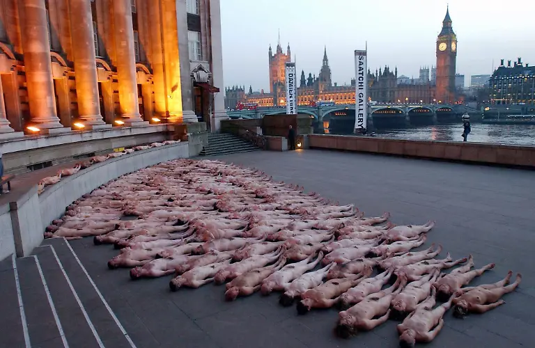 tunick-london