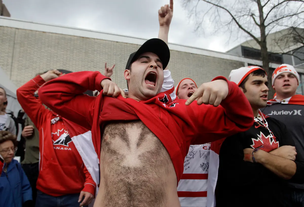 Vancouver-Olympics-Ice-Hockey-OLYDA116-jpg4993742958576957833