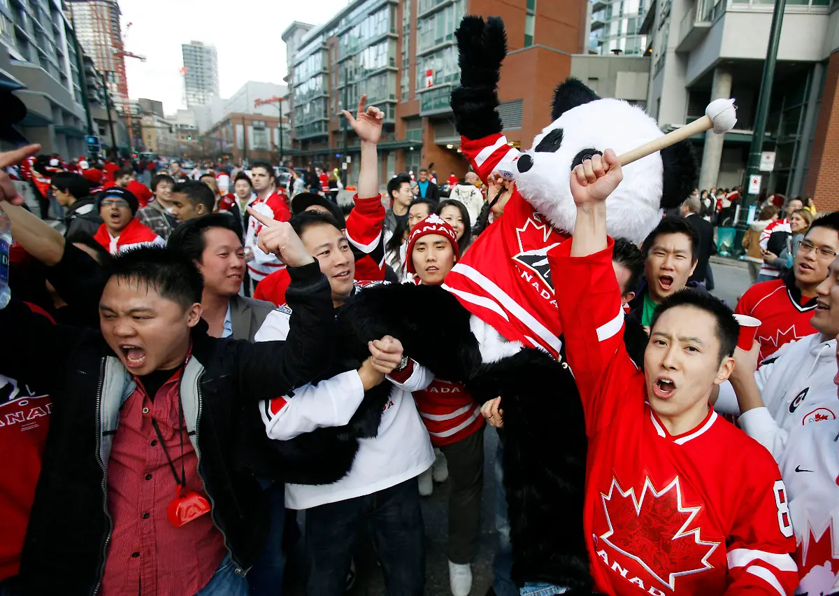 Vancouver-Olympics-Ice-Hockey-OLYMH281-jpg2601169462279827318