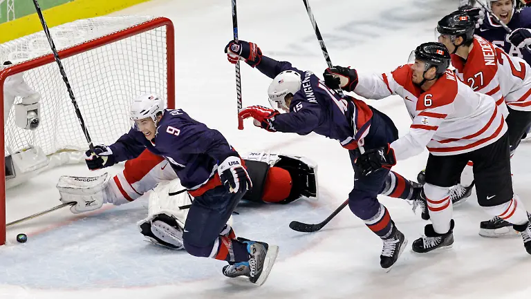 Vancouver-Olympics-Ice-Hockey-OLYMH217-jpg5678804661603652236