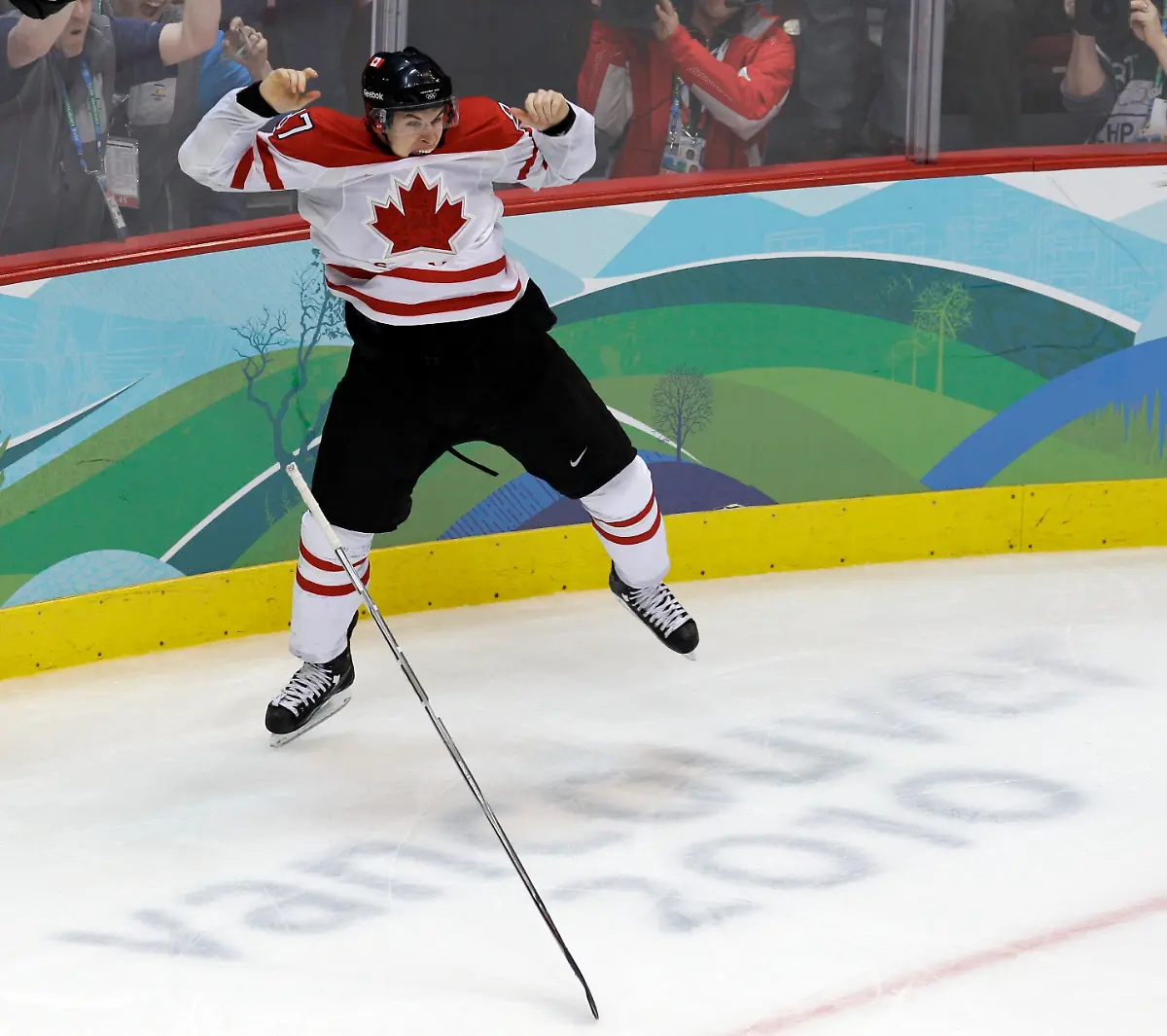 APTOPIX-Vancouver-Olympics-Ice-Hockey-OLYMH242-jpg6946396849455664806