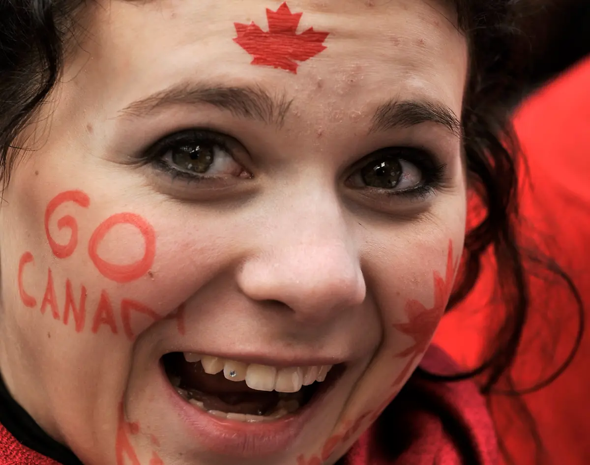 Vancouver-Olympics-Ice-Hockey-OLYDA107-jpg2774006476874628381