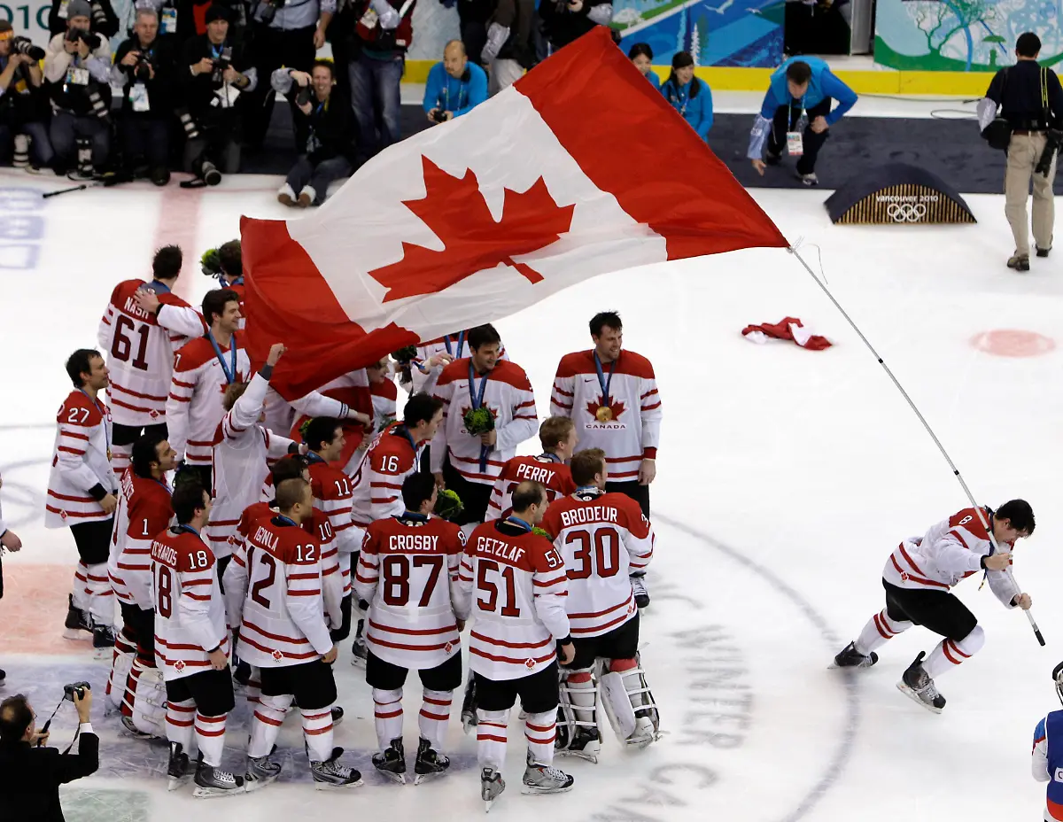Vancouver-Olympics-Ice-Hockey-OLYMH279-jpg7605577401328379050