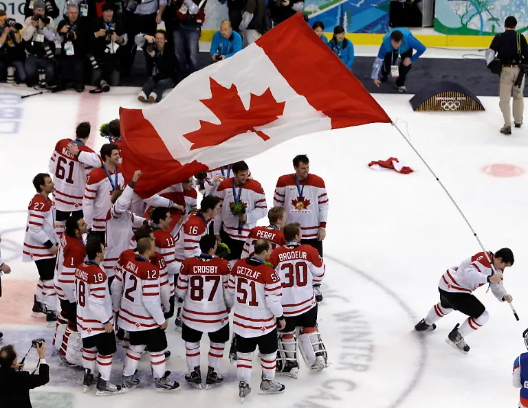 Vancouver-Olympics-Ice-Hockey-OLYMH279-jpg7605577401328379050