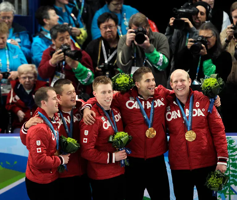 Vancouver-Olympics-Curling-OLYMG161-jpg4359170923100742588
