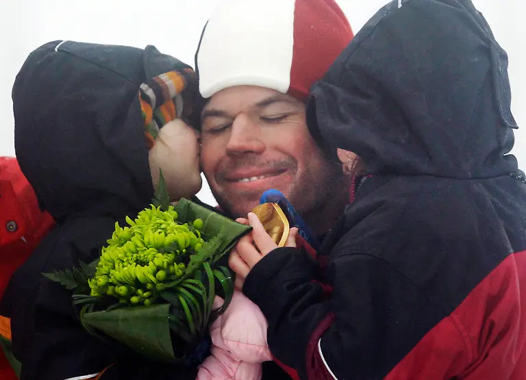 APTOPIX-Vancouver-Olympics-Snowboarding-OLYSB176-jpg6072002218425607311