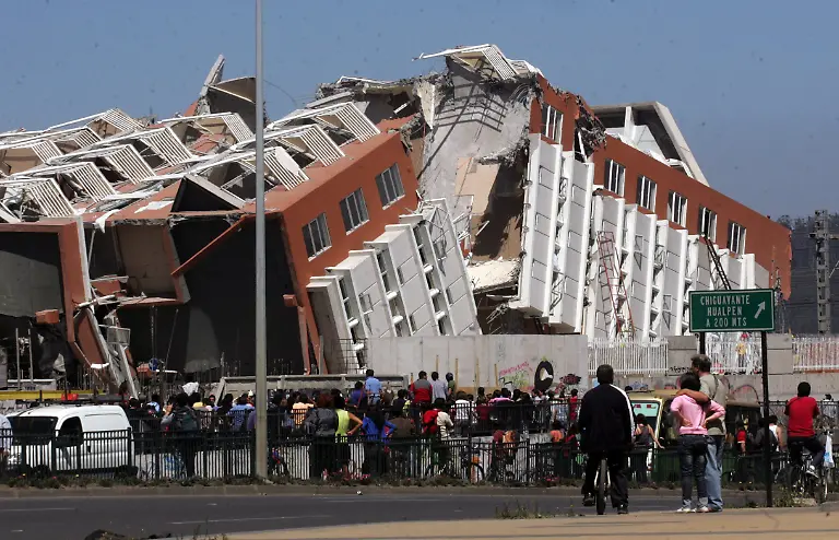 1267298876554-APTOPIX-Chile-Earthquake-XEM101-jpg5486123683632839942