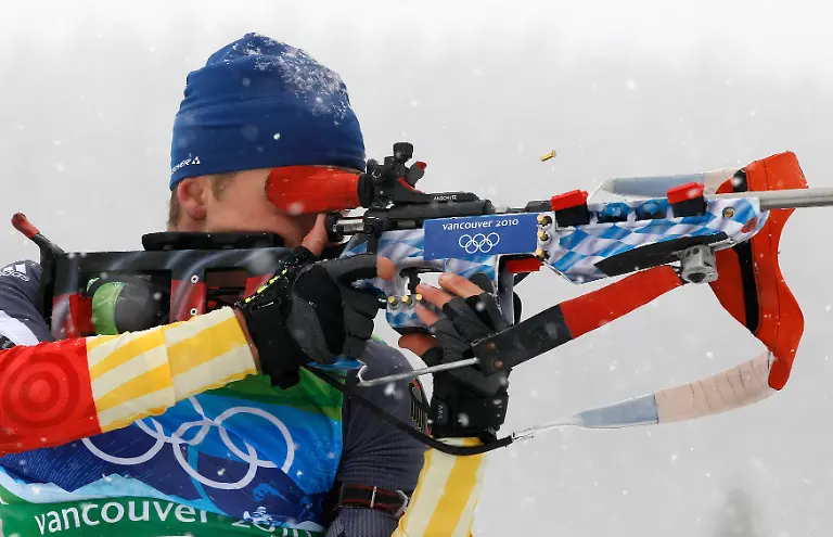 OLYSN108-OLYMPICS-BIATHLON-0226-11-JPG3525693212524544930