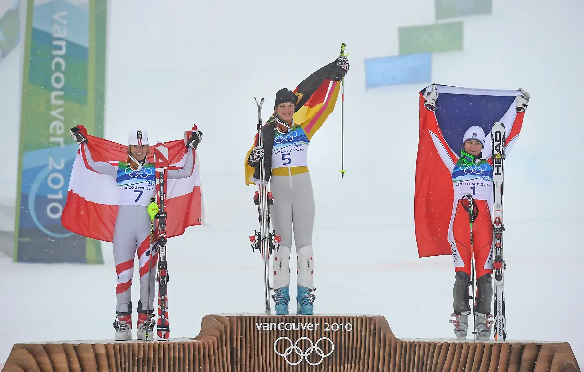 Vancouver-Olympics-Alpine-Skiing-OLYAL179-jpg1264433385411126110