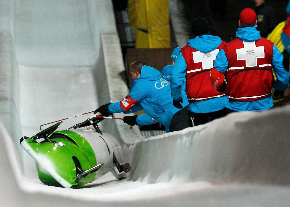 OLYRC39-OLYMPICS-BOBSLEIGH-0225-11-JPG1859477714798736377