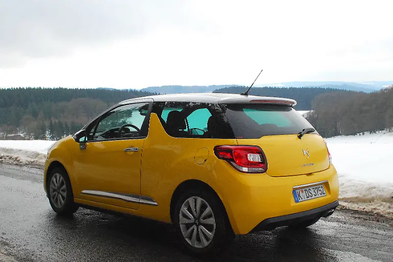 Citroen-DS3-22-02-2010-14-47-39