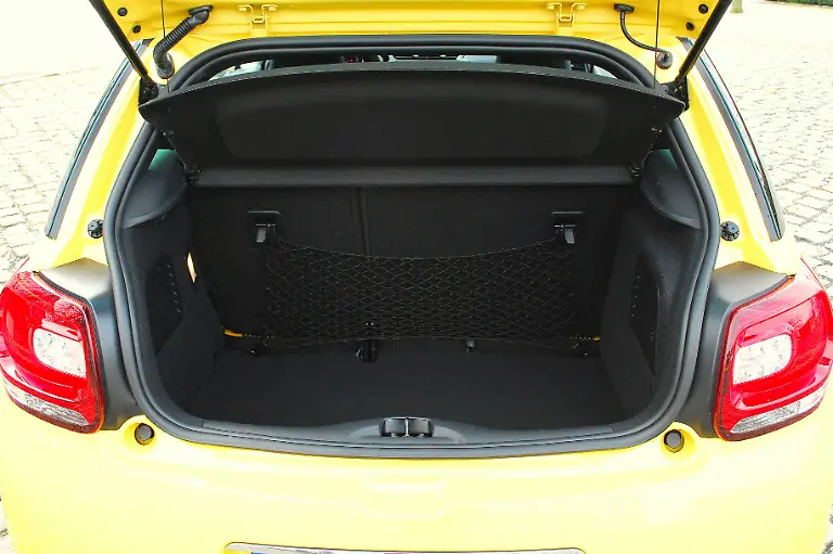 Citroen-DS3-22-02-2010-13-58-55