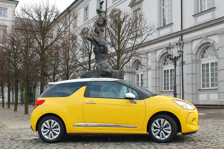 Citroen-DS3-22-02-2010-13-57-54