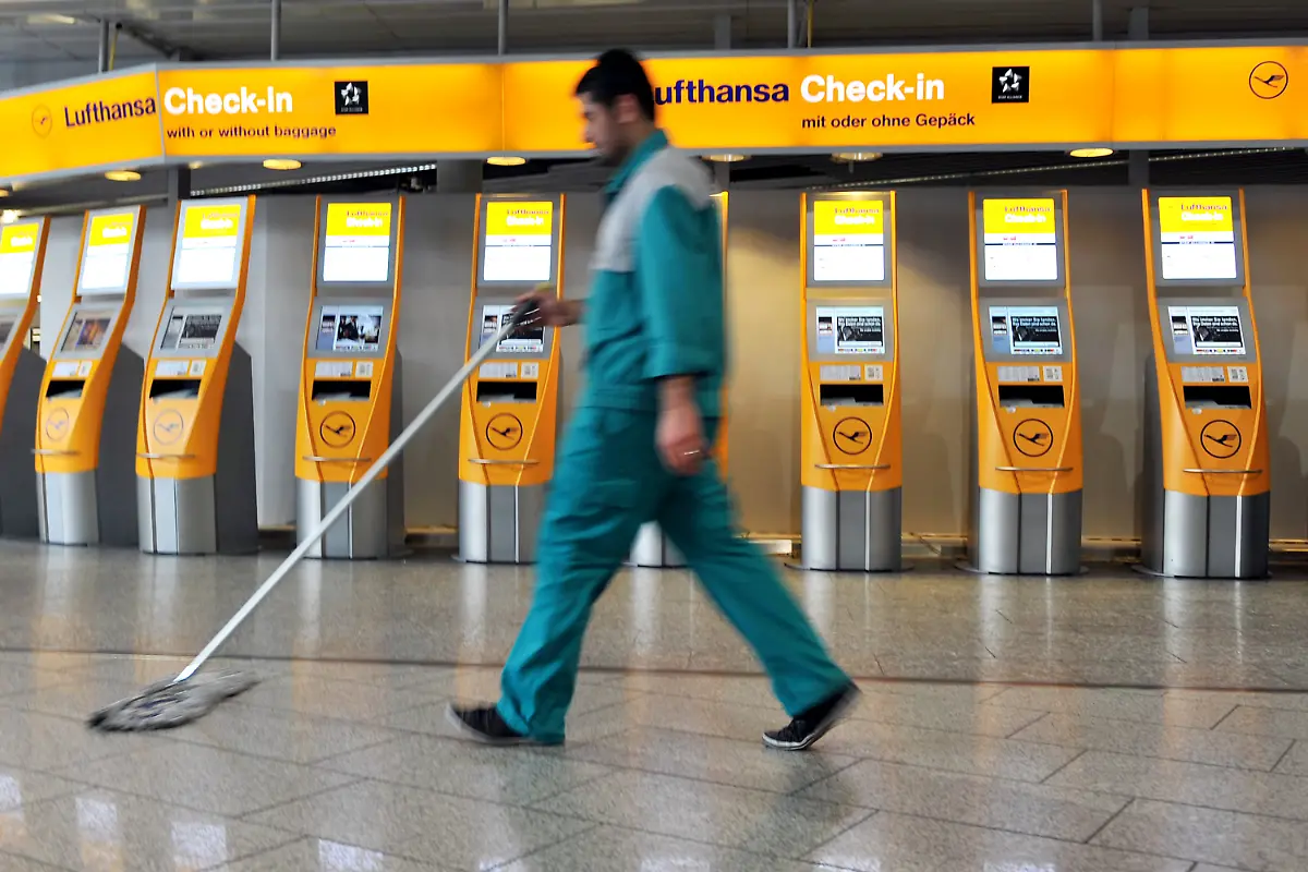 2pf34849-jpg3431292357807837079