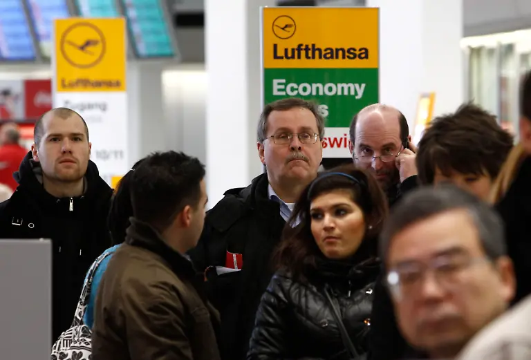 FAB04-LUFTHANSA-STRIKE-0222-11-JPG7507405463277037233