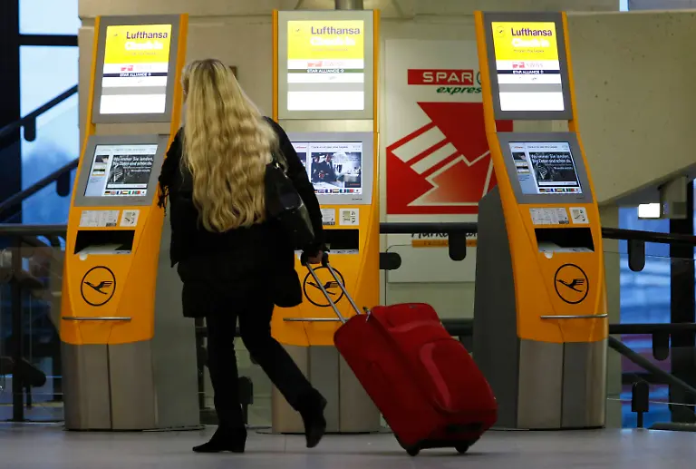 FAB14-LUFTHANSA-STRIKE-0222-11-JPG2799998716274699949