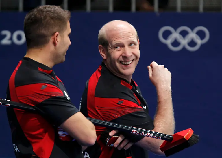 OLYCW114-OLYMPICS-CURLING-0221-11-JPG6052581780207956464