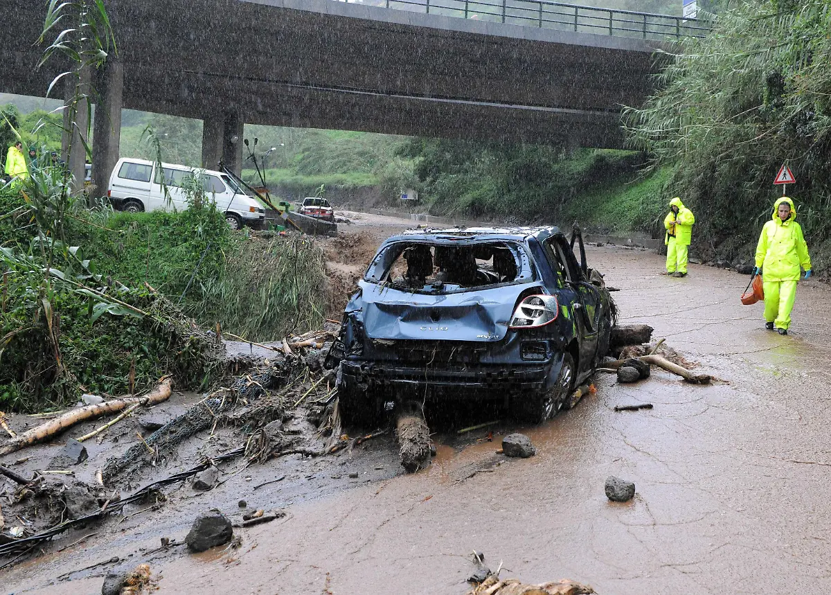 Portugal-Madeira-Floods-XAF107-jpg2319592934565440117