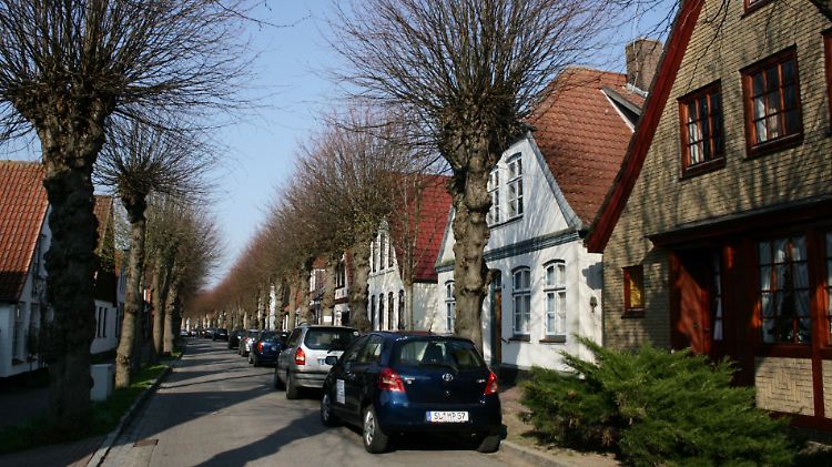 Die Lange Straße in Arnis bringt es auf 600 Meter, das ist für die kleine Stadt schon ein Längenrekord.
