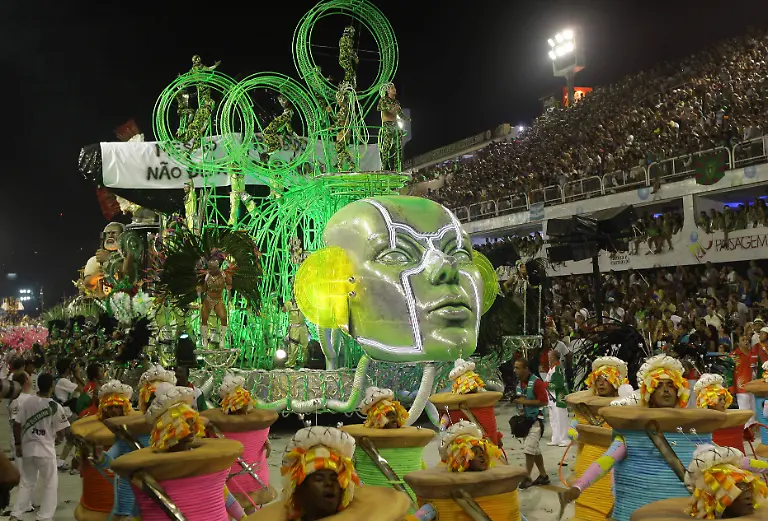 Brazil-Carnival-XSI157-jpg2623610173967574413