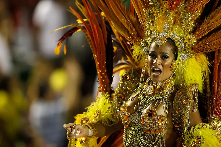 Brazil-Carnival-RIO160-jpg267021298210198173
