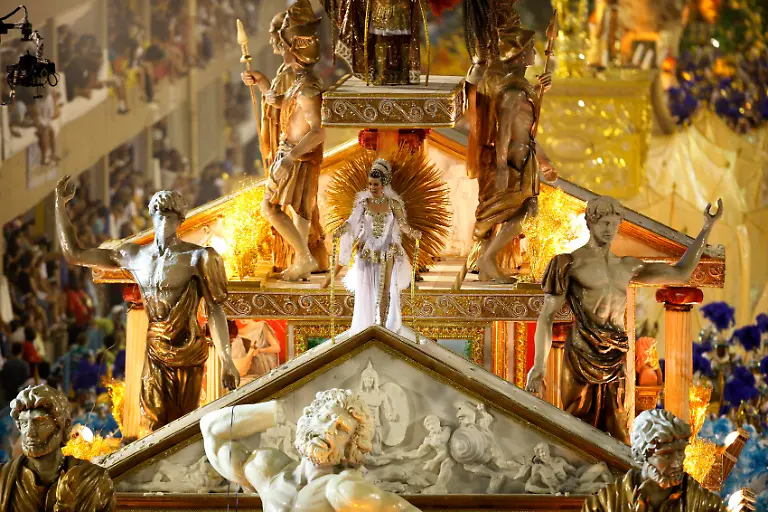 CORRECTION-Brazil-Carnival-RIO156-jpg3209391893795610058