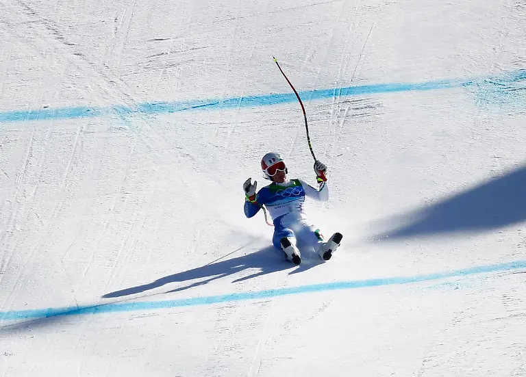 OLY339-OLYMPICS-ALPINE-SKIING-DOWNHILL-0217-11-JPG1531210584818112929