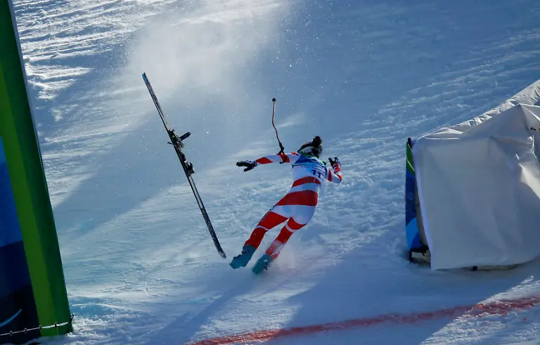 OLY357-OLYMPICS-ALPINE-SKIING-DOWNHILL-0217-11-JPG8829426250659905316