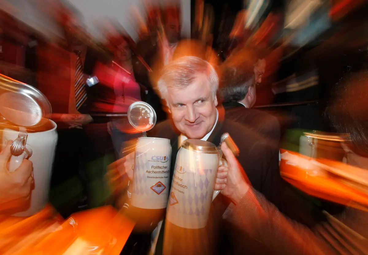 DEU-Aschermittwoch-CSU-Seehofer-TKI112-jpg5790071072399637583