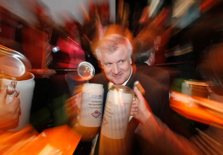 DEU-Aschermittwoch-CSU-Seehofer-TKI112-jpg5790071072399637583