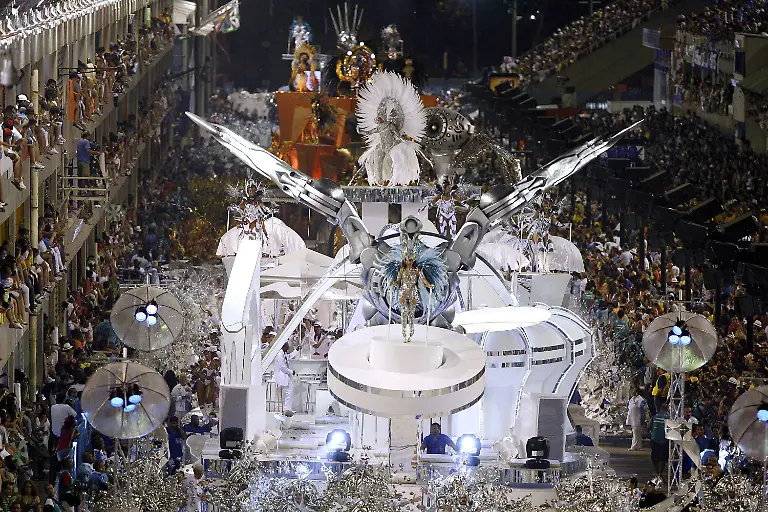 2paw0729-jpg6378119108482178530