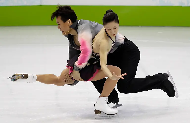 Vancouver-Olympics-Figure-Skating-OLYFS110-jpg8130508264527477686