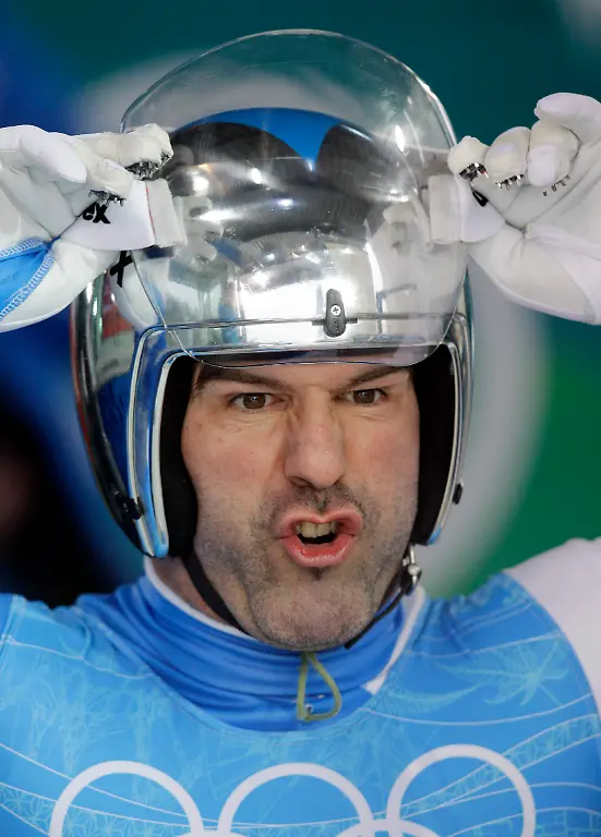 1265915808206-Vancouver-Olympics-Luge-OLYBO108-jpg5783157100335786794